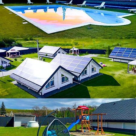 Canada ベレホヴェ エクステリア 写真